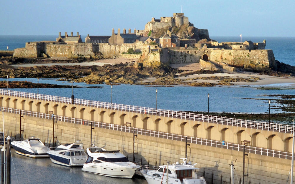  Elizabeth Castle