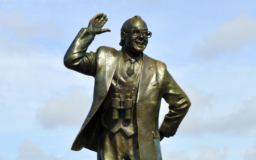 Eric Morecambe Statue Eric Morecambe Statue